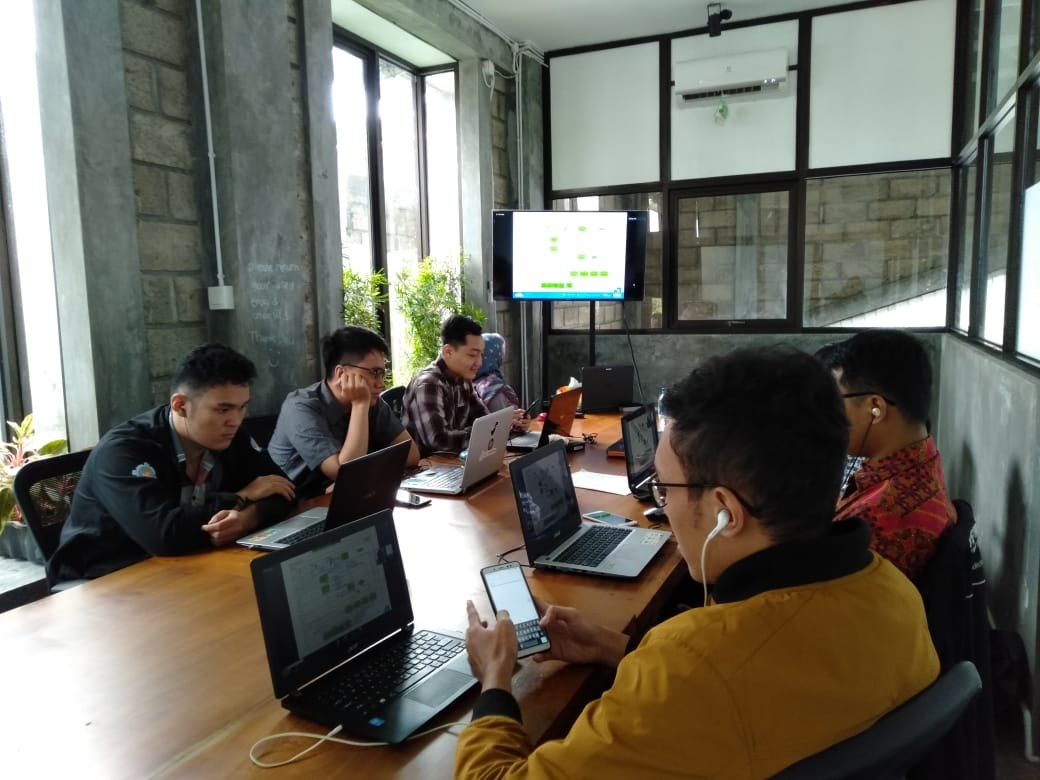 figure-2-astra-credit-companies-it-internship-program