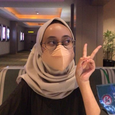 ghalizha z. izzaty (@chairhandles) / Twitter