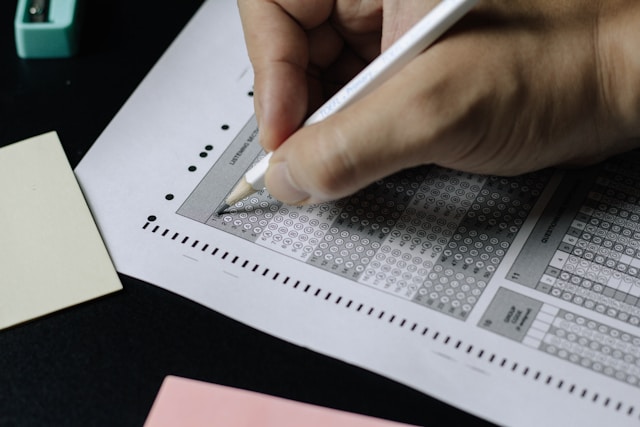 Cómo poner a prueba tus conocimientos después de estudiar