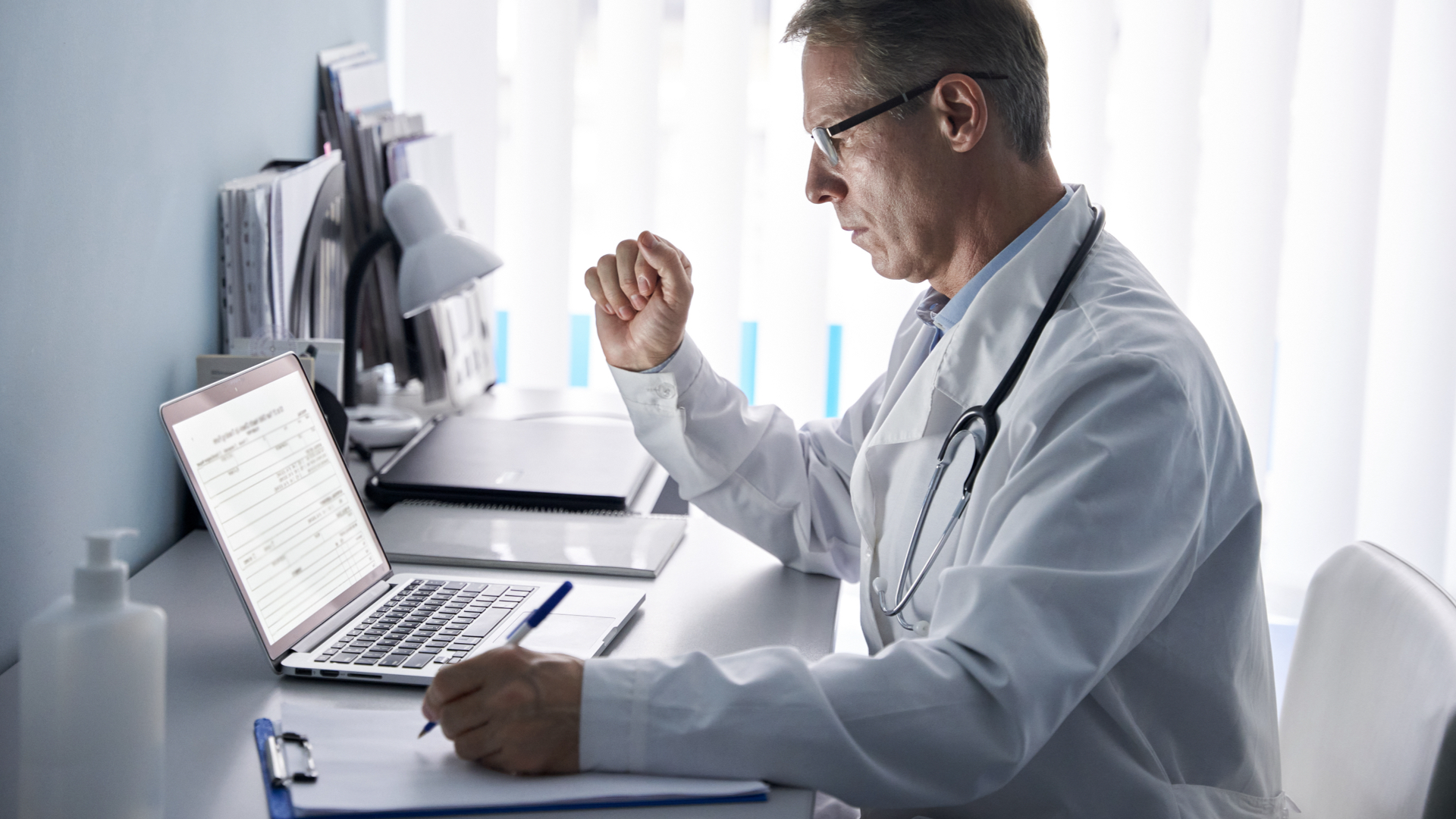 Can AI Give You a Medical Second Opinion? What Patients Need to Know in 2026