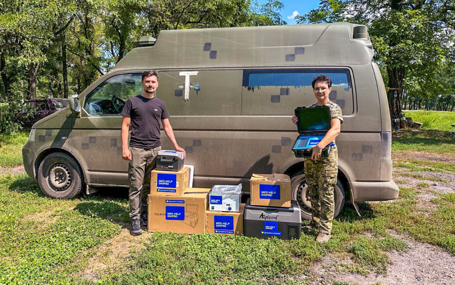 Blood fridge and lung ventilator for the 5th Separate Assault Brigade