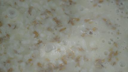 ‹버블 비트›, 2025, 4K 디지털 비디오, 컬러, 사이니지, 액자, 4분 18초 (루프), 44 × 75 × 6 cm, Ed. 1/5, A.P. 2