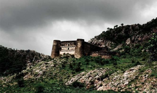 The Haunted Bhangarh Fort