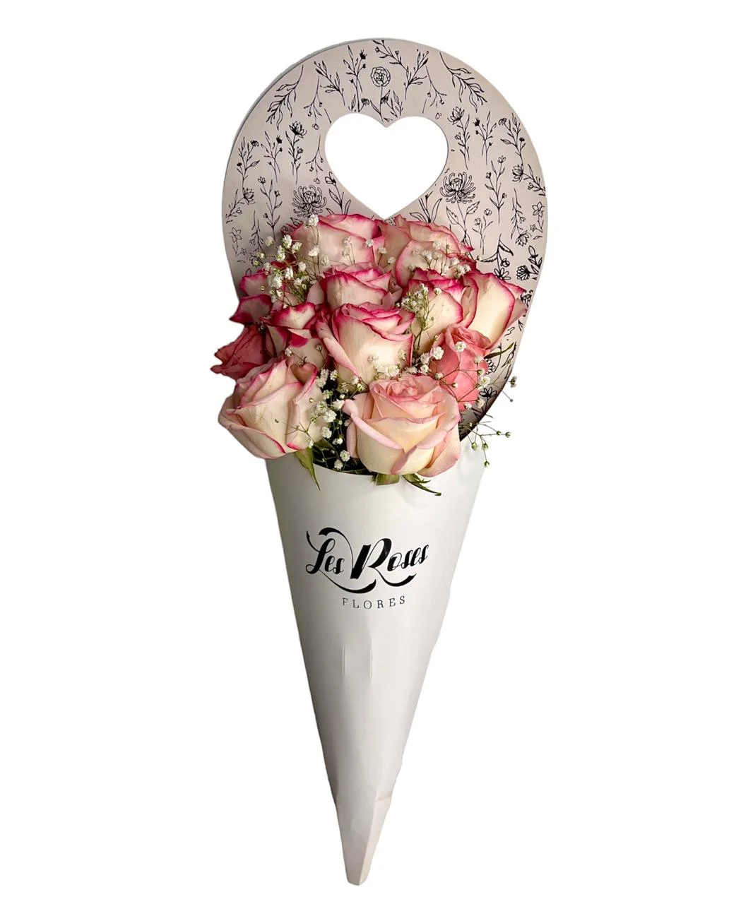 Flores De Rosas Rosadas En Cono 12 Unidades — Romance. Arreglo floral de Flores Les Roses con envío a domicilio en Bogotá.
