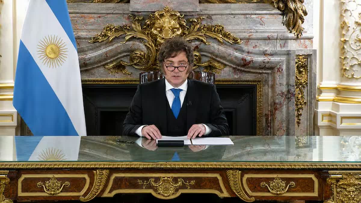 "Milei durante la cadena nacional sobre Malvinas" (Ámbito)