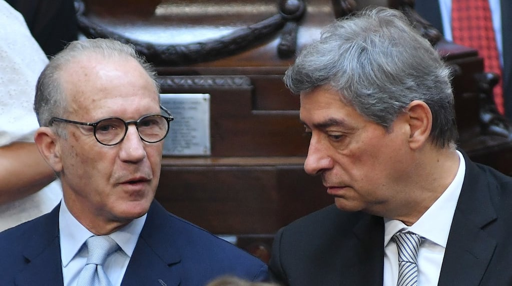 “A fin de lograr el número necesario para fallar”: Carlos Rosenkrantz y Horacio Rosatti, dos de los tres ministros de la Corte Suprema. (TN / Foto NA)