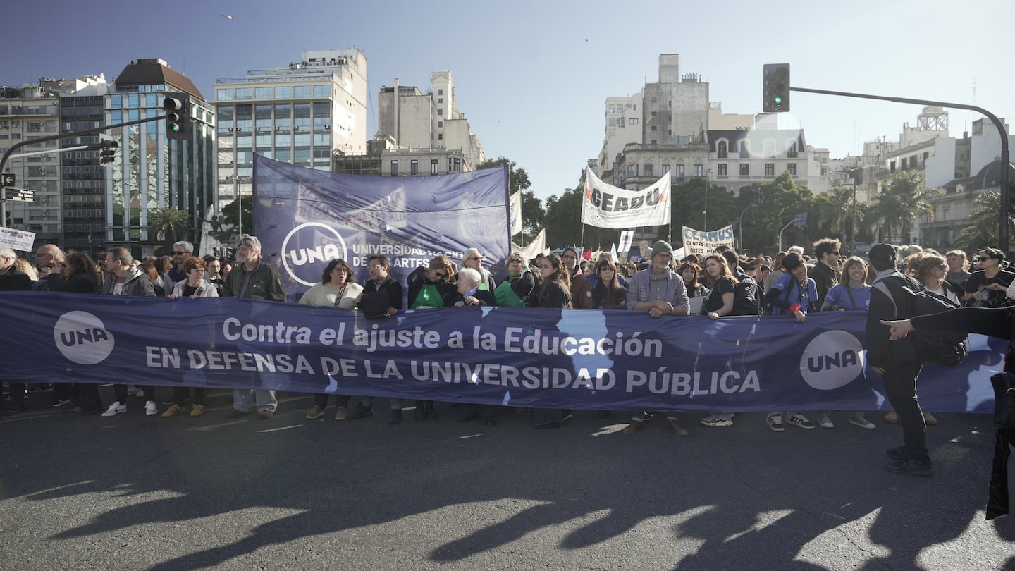 “Reiterar el reclamo por el cumplimiento pleno y efectivo de la Ley de Financiamiento Universitario” (TN / Foto Juan Pablo Chaves)