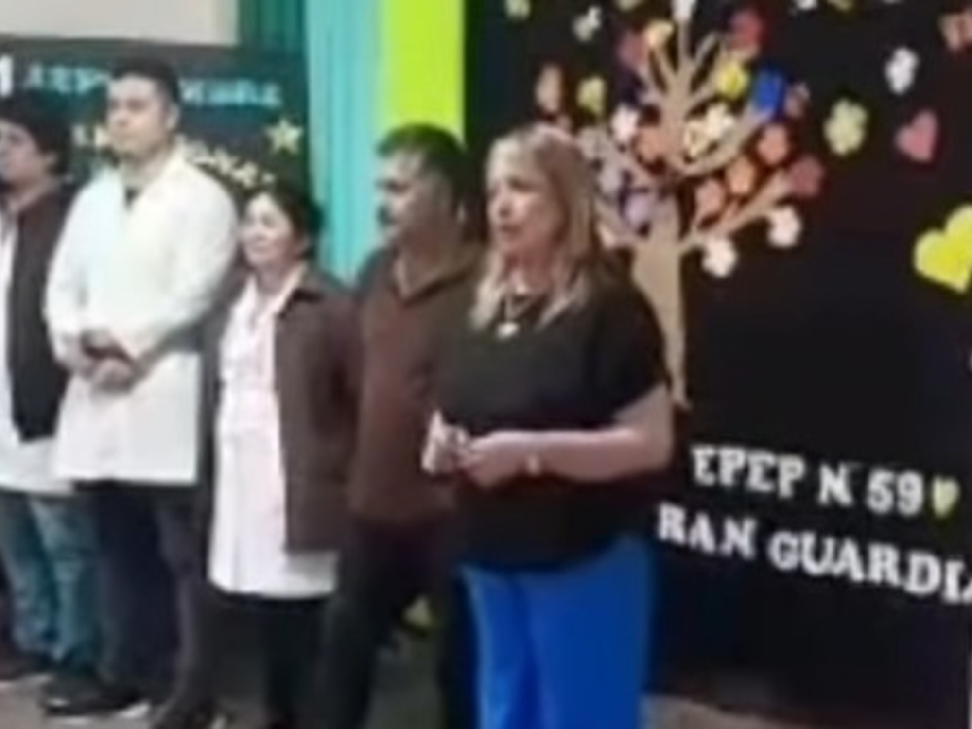 "Gladys Esther González, la delegada zonal educativa de Pirané a quien acusan de adoctrinamiento." (Clarín)