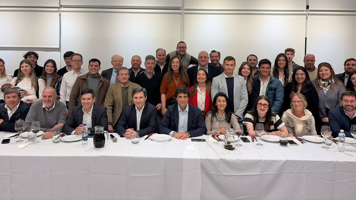"Mauricio Macri le habilitó la sede del partido a Hernán Lacunza y tensiona con Javier Milei." (Ámbito)