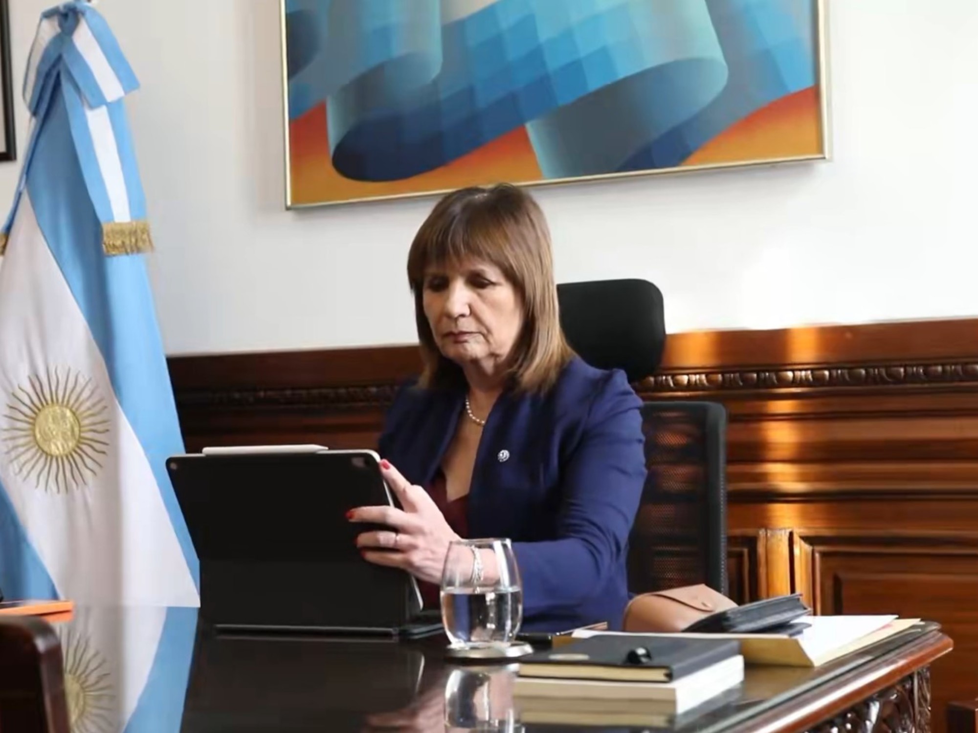 "Sé que todos los 'peros' tienen un 'porqué'." (Clarín)