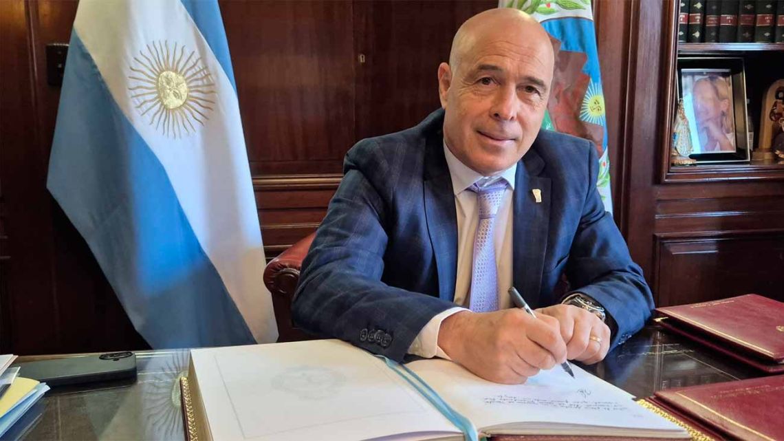 "Bartolomé Abdala, presidente provisional del Senado." (Diario Perfil)