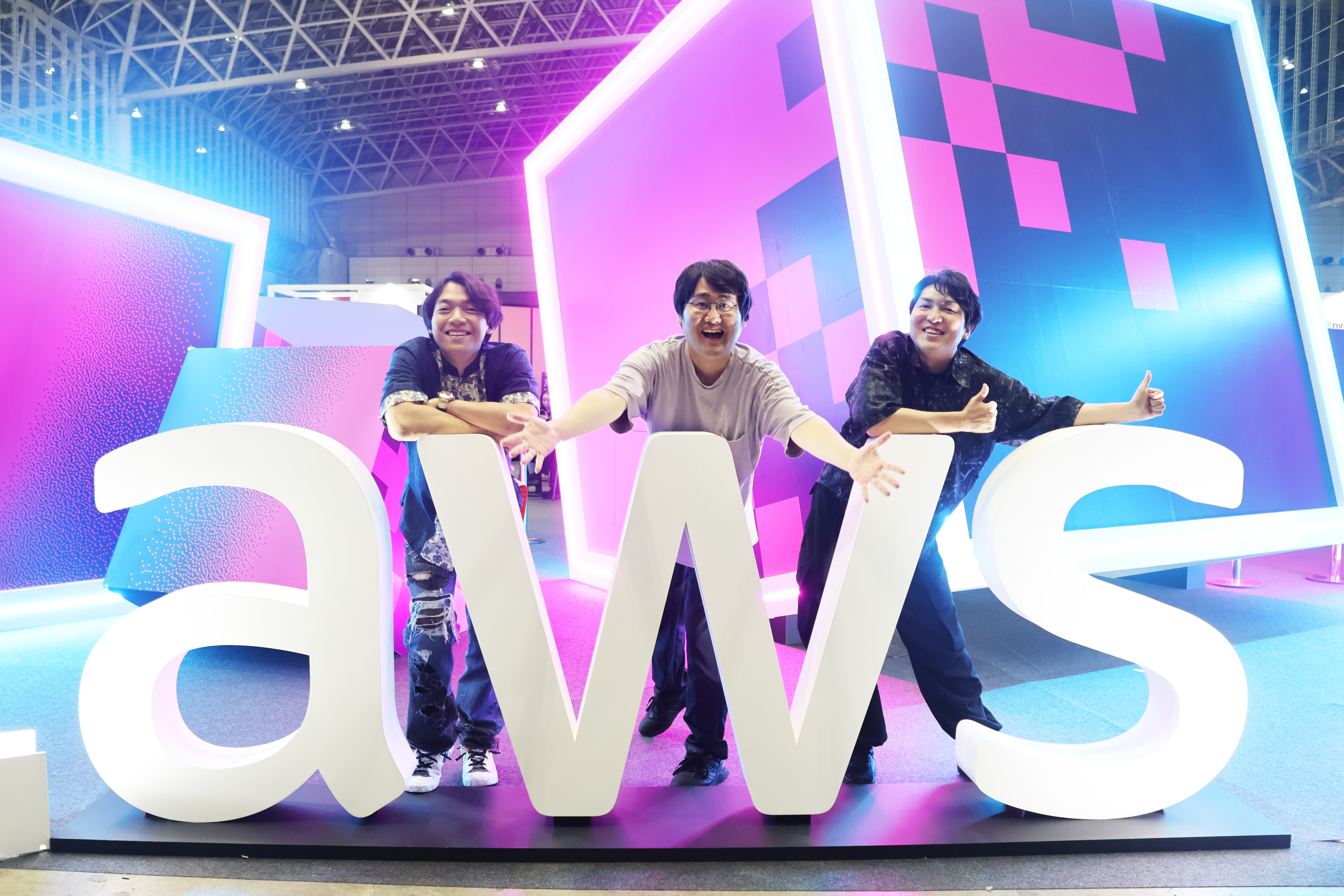 QuizKnock伊沢・鶴崎・falconが「AWS Summit Japan」に登壇! AI-DLC ハッカソン決勝戦や、来場者参加型のクイズ大会で会場を盛り上げましたの画像