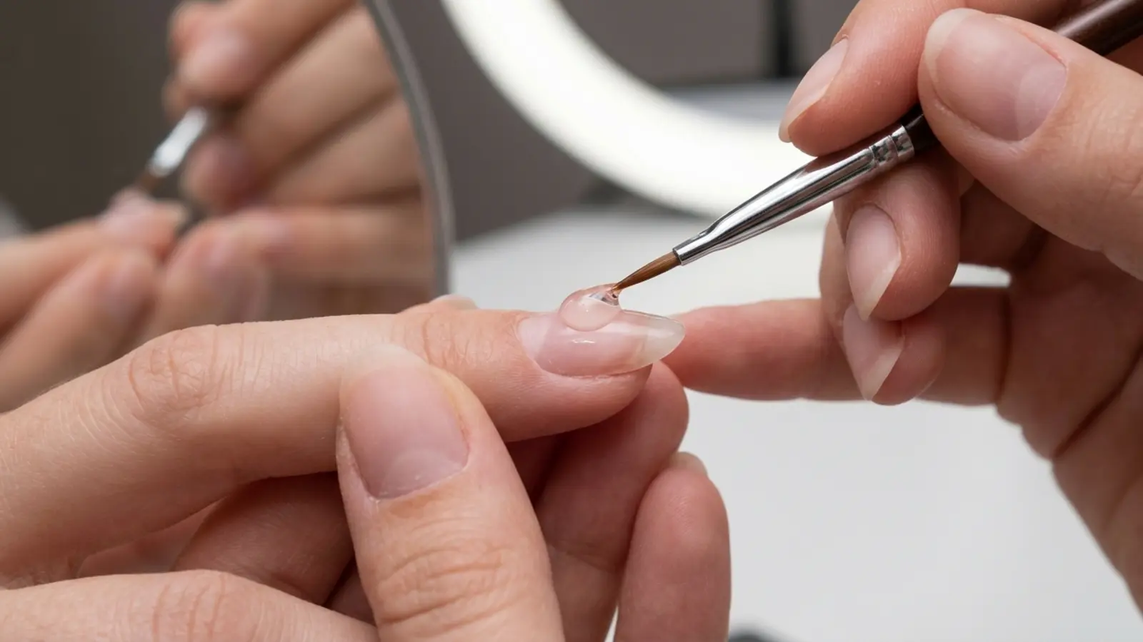 Tout comprendre au gainage des ongles naturels