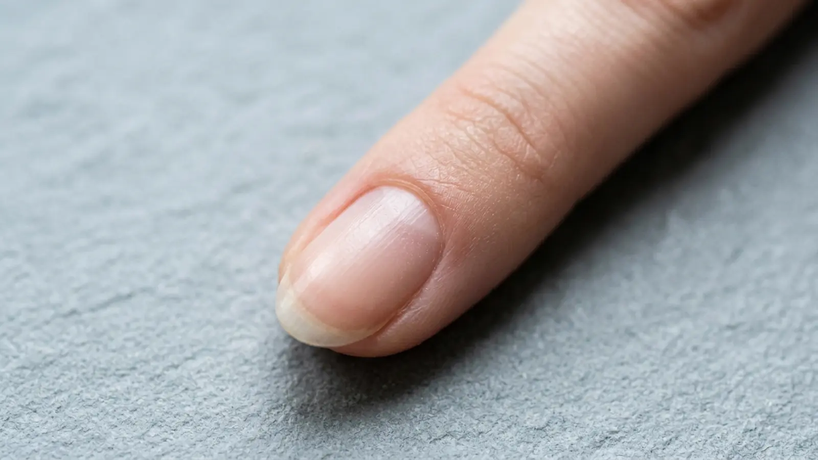 Macération unguéale sous le gel | Guide Expert