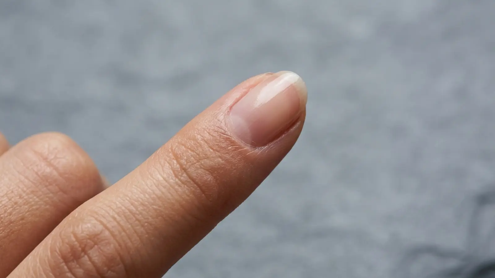 réparation ongles fragilisés Paris 18