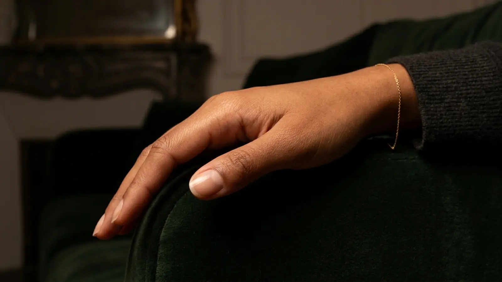 Ongle vert sous le gel : causes et solutions | Guide Expert