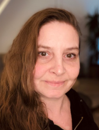 Portræt af Kornelia R. Stokholm