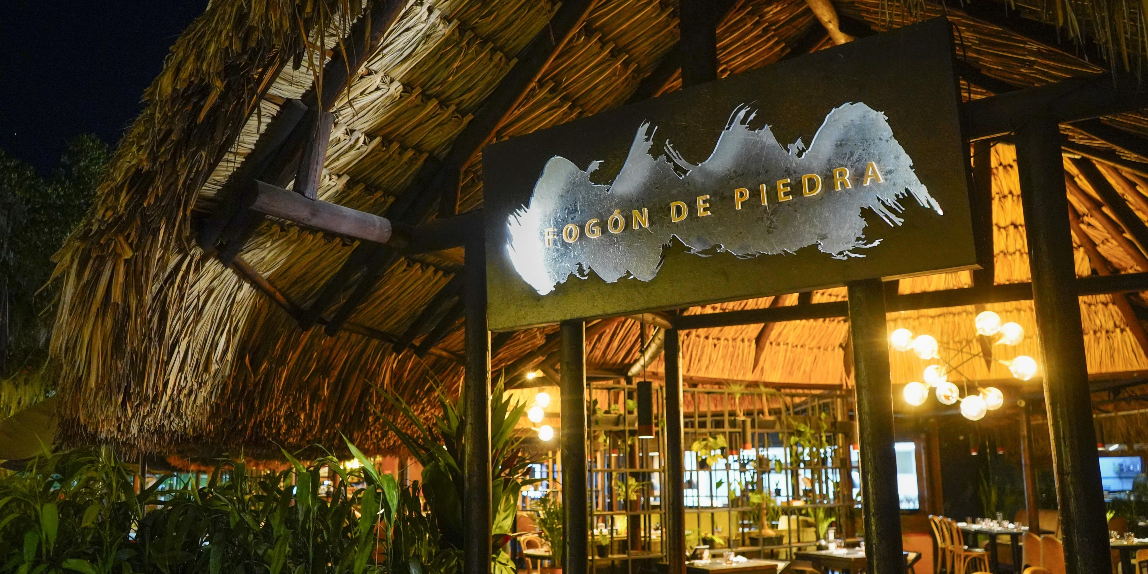 Restaurante Fogón de Piedra - Intercontinental Movich